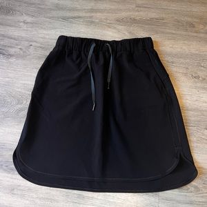 Lululemon Black Skirt Size 8